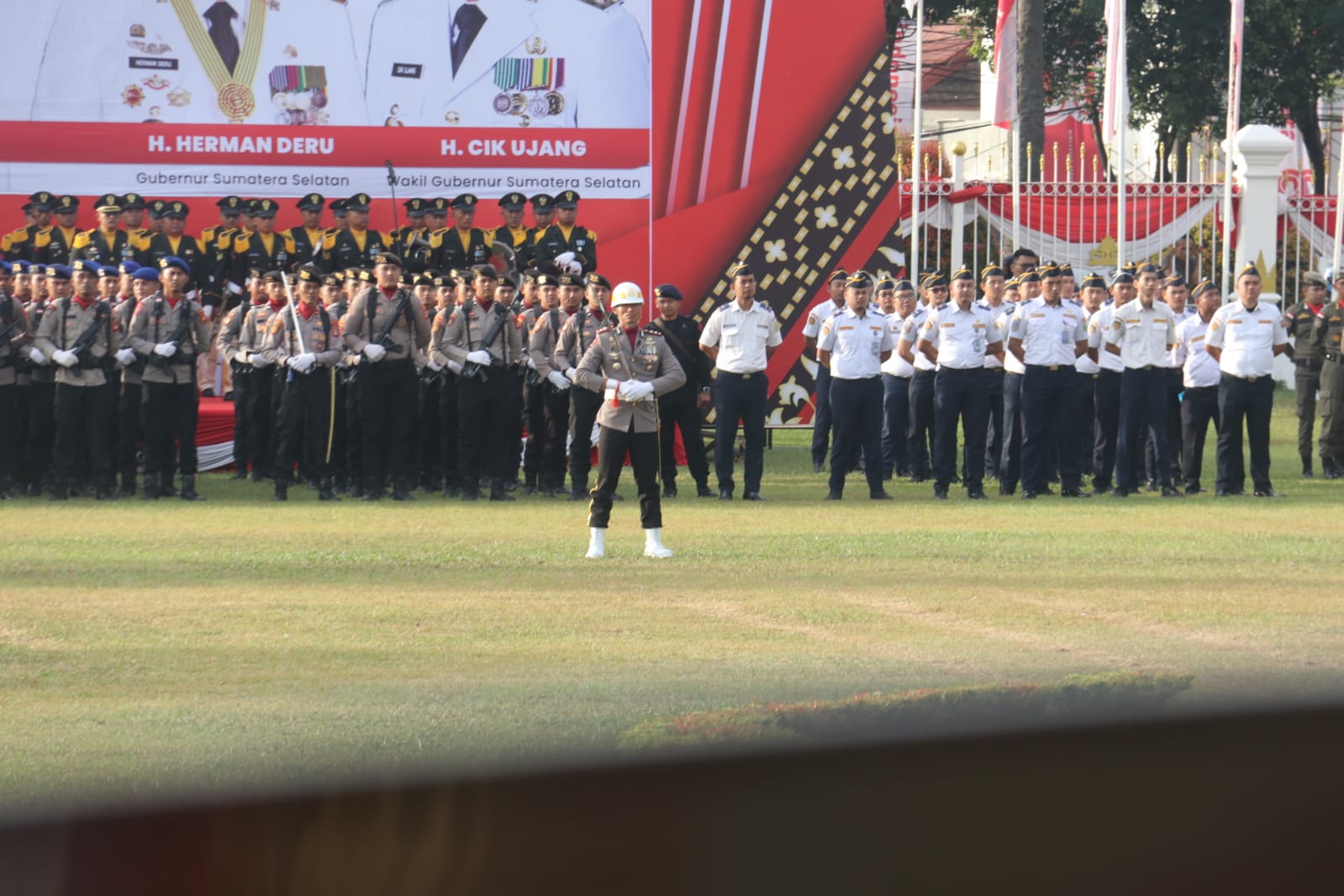 Khidmat,Upacara Peringatan Detik-Detik Proklamasi Kemerdekaan RI ke,-80 di Griya Agung Dihadiri Kapolda Sumsel 2