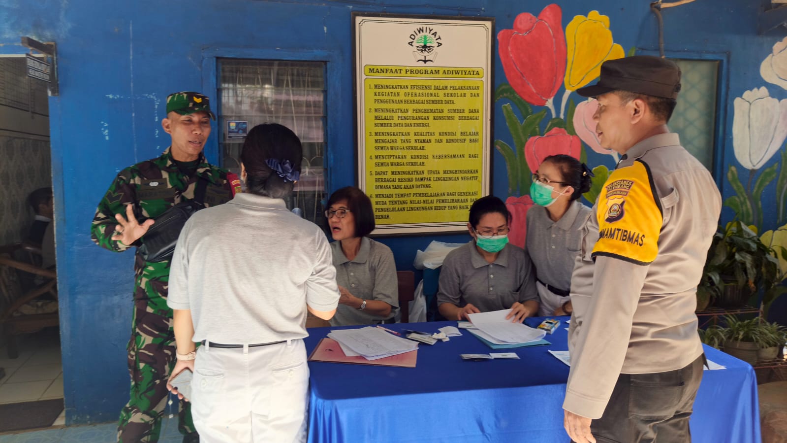 Babinsa 30 Ilir Dampingi Baksos Pengobatan Massal Budha Tzu Chi di Palembang 1