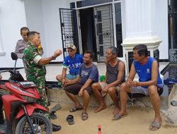 Babinsa Lebung Gajah dan Bhabinkamtibmas Ajak Warga Cegah Karhutla dan Jaga Kekompakan di Musim Kemarau