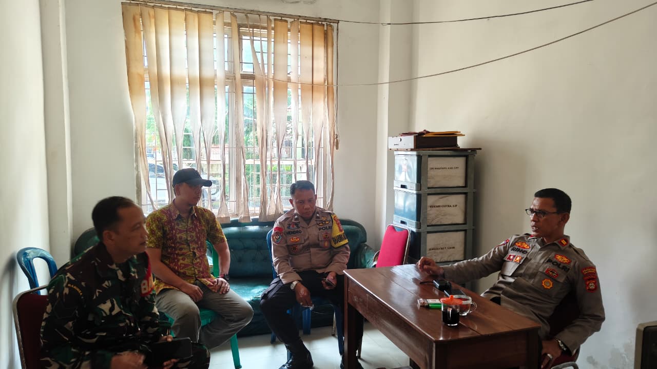 Babinsa Bukit Lama Ajak Warga Aktif Galakkan Pos Kamling Antisipasi Curanmor 1