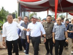 Wakil Ketua DPR RI Saan Mustopa Janji Perjuangkan Aspirasi Petani Banyuasin