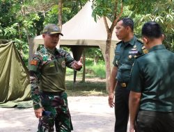 Kasdim Palembang Dampingi Aster Kasdam II/Sriwijaya Tinjau Kesiapan Persami di Majasdam II/ Sriwijaya.