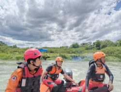 TABRAKAN MOBIL VS MOTOR, SATU ORANG HILANG DI SUNGAI LEMATANG