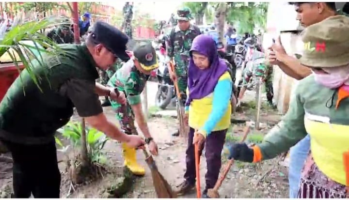 Kodim 0418/Palembang dan Pemkot Palembang Gelar Karya Bakti di Kawasan Jembatan Ampera 1