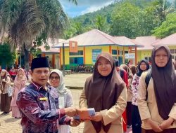 Kepala SMA Negeri 2 Batang Kapas Bebaskan Uang Komite 6 Bulan bagi Siswa Berprestasi