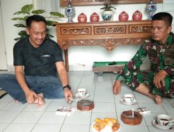 Babinsa Kelurahan Karyamulya Ajak Warga Jaga Kebersihan Lingkungan dan Kesehatan