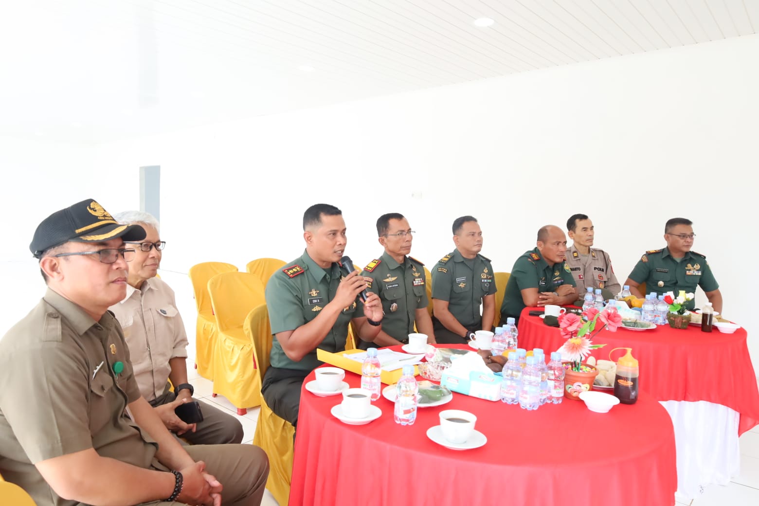 Dandim 0418/Palembang Ikuti Vicon Evaluasi Percepatan Pembangunan Bersama Wakil Panglima TNI di KDKMP Plaju Ilir 2