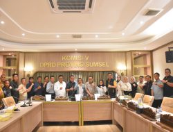 Kembali Datangi Kantor DPRD Sumsel Buruh Vendor Batubara Desak DPRD Sumsel  Fasilitasi Solusi Larangan Angkutan, 15 Ribu Pekerja Terancam PHK
