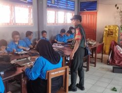 Babinsa Lorok Pakjo Komsos Bersama Siswa SD 23, Ingatkan Keamanan dan Edukasi Soal Makanan Bergizi