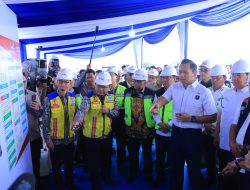 Wagub Cik Ujang Dampingi Menko AHY Tinjau Jembatan Tol Musi V, Ditargetkan Fungsional Sebelum Lebaran
