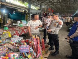 Menyambut Ramadhan dengan Sentuhan Humanis, Subsatgas Binmas Hadir Jaga Kondusivitas di Pasar Kayuagung