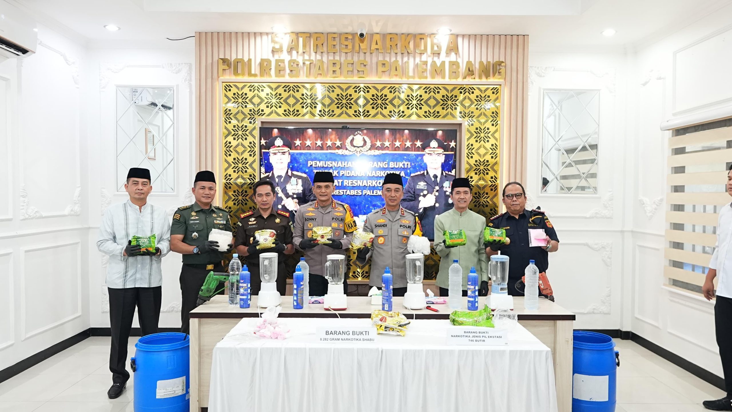 Perang Total Narkoba, Polda Sumsel Musnahkan 8 Kg Sabu dan Bongkar Jaringan Internasional 1