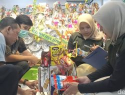 Sidak Dinkes Tulungagung dan BPOM Kediri, Produk Makanan Impor Tanpa Izin Edar Ditemukan
