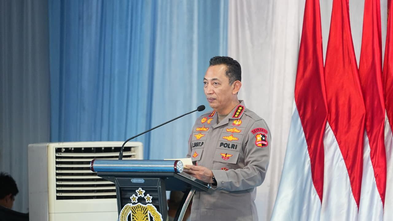 57 Jembatan Merah Putih Dibangun di Sumsel, Kapolri Tanam Jagung Bersama Petani 1