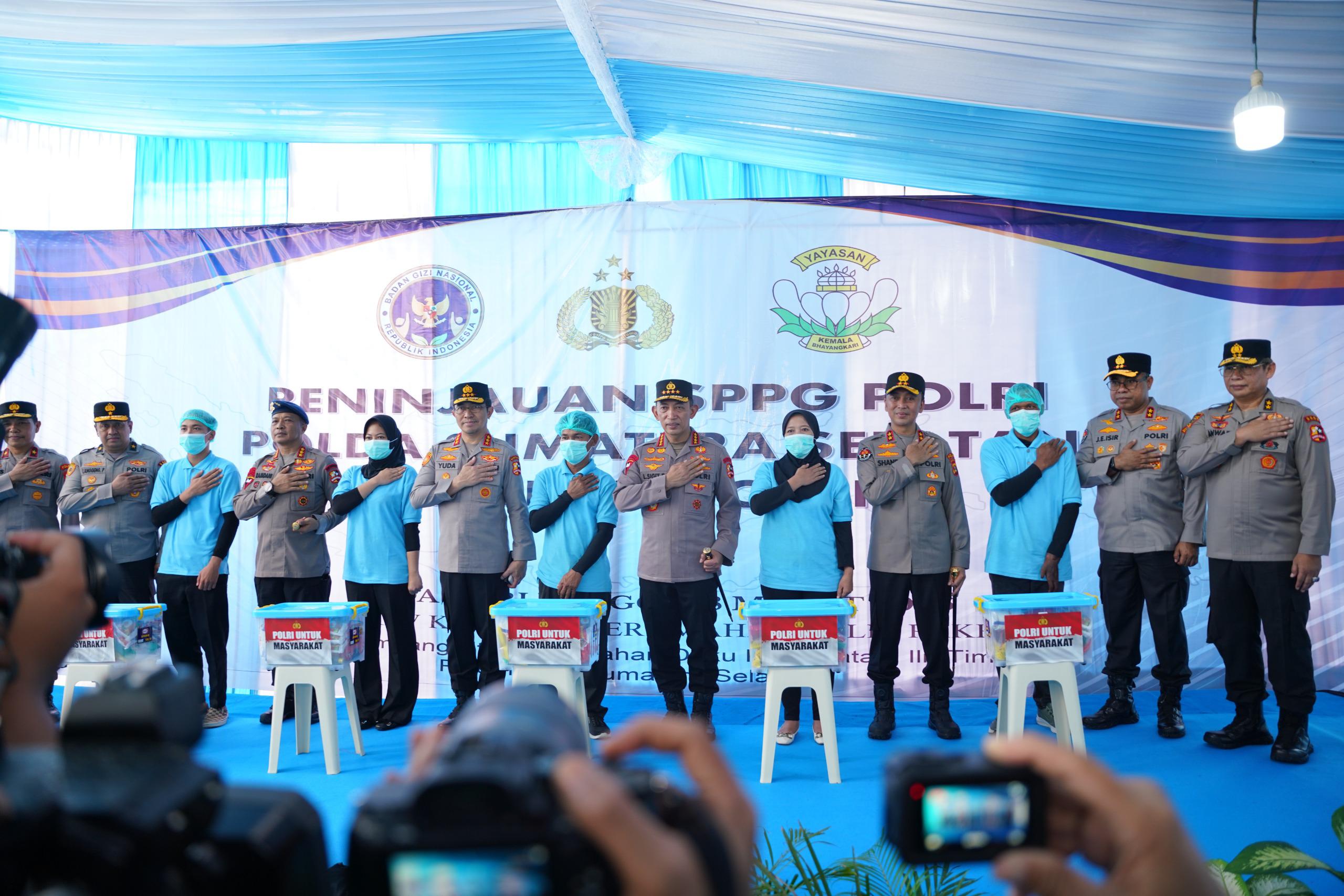 Kapolri Tinjau Program Gizi Polri di Palembang, Relawan Terima Apresiasi Langsung 1