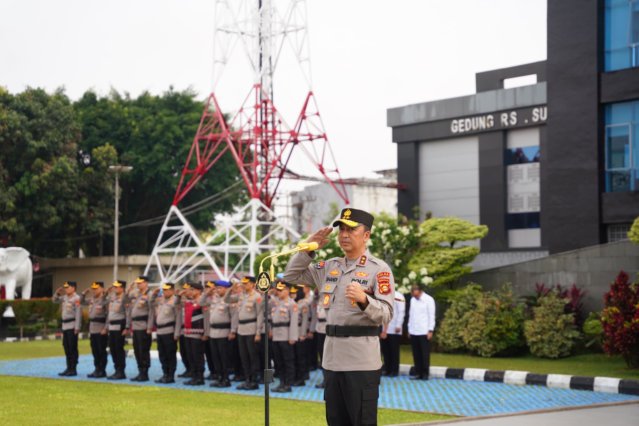 Kapolda Sumsel: Muliakan Profesi Kepolisian dengan Pengabdian Nyata 1