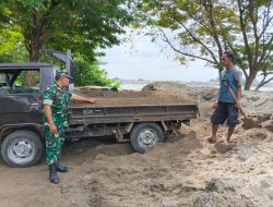 Tegas! Babinsa 28 Ilir Ingatkan Pekerja Depot Pasir: Keselamatan Kerja dan Bahaya Narkoba Jadi Sorotan