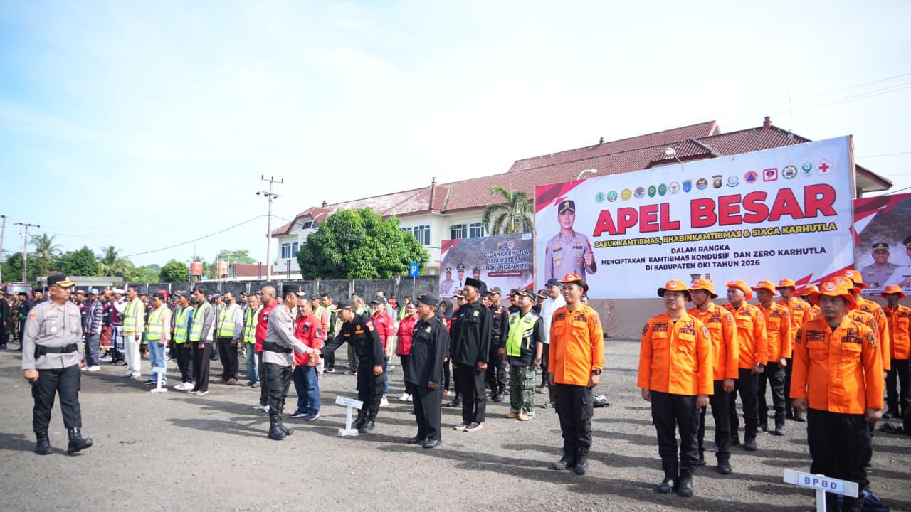 Kapolda Sumsel Pimpin Apel Besar Sabuk Kamtibmas di OKI, Target Zero Karhutla 2026 1