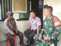 Babinsa Bukit Sangkal Koramil 418-05/Lemabang Ingatkan Security Perumahan Perketat Pengawasan Tamu