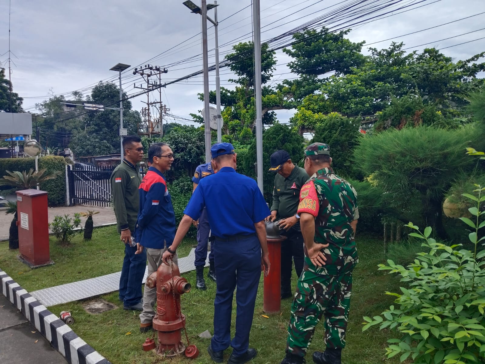 Babinsa Koramil 418-05/Lemabang Gelar Sosialisasi Pencegahan Kebakaran Bersama Damkar dan PT Dexa Medica 2