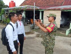 Babinsa Kelurahan Kalidoni Koramil 418-05/Lemabang Berikan Motivasi dan Pembinaan kepada Casis TNI AD
