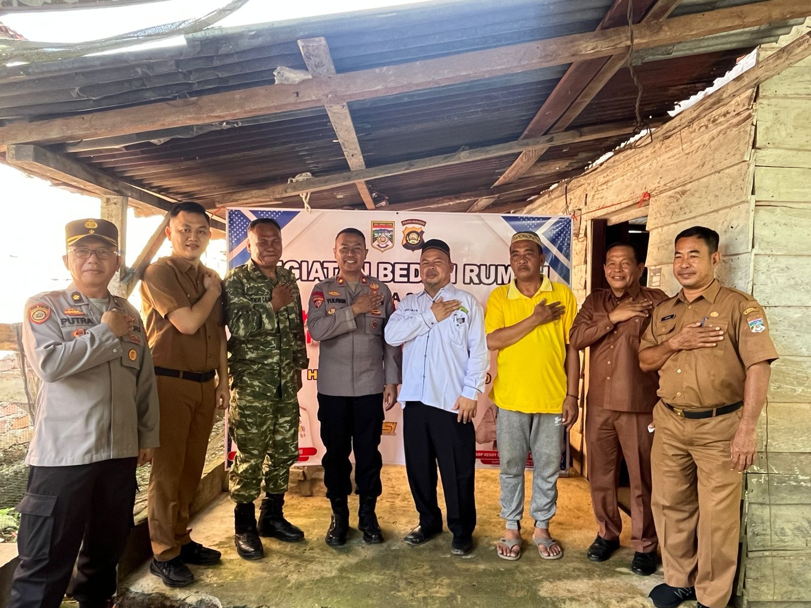 Polda Sumsel Gelar Bedah Rumah dan Bansos di Muratara, Dukung Program Kesejahteraan Presiden 1