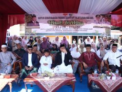 Bupati dan Wakil Bupati Pesisir Selatan Serahkan Sapi Bantuan Presiden Prabowo di Bayang
