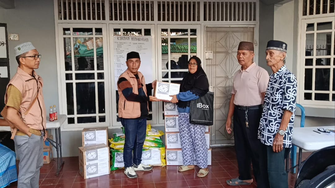 Di Balik Musibah Kebakaran, FORMASSII Hadir Membawa Harapan dan Kepedulian untuk Warga Lawang Kidul 1