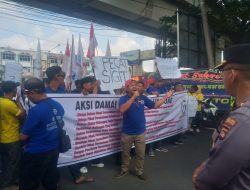 Demo Buruh FSBSI PT Hoktong Tuntut Pembayaran Upah, Lembur, dan Hentikan PHK Sepihak