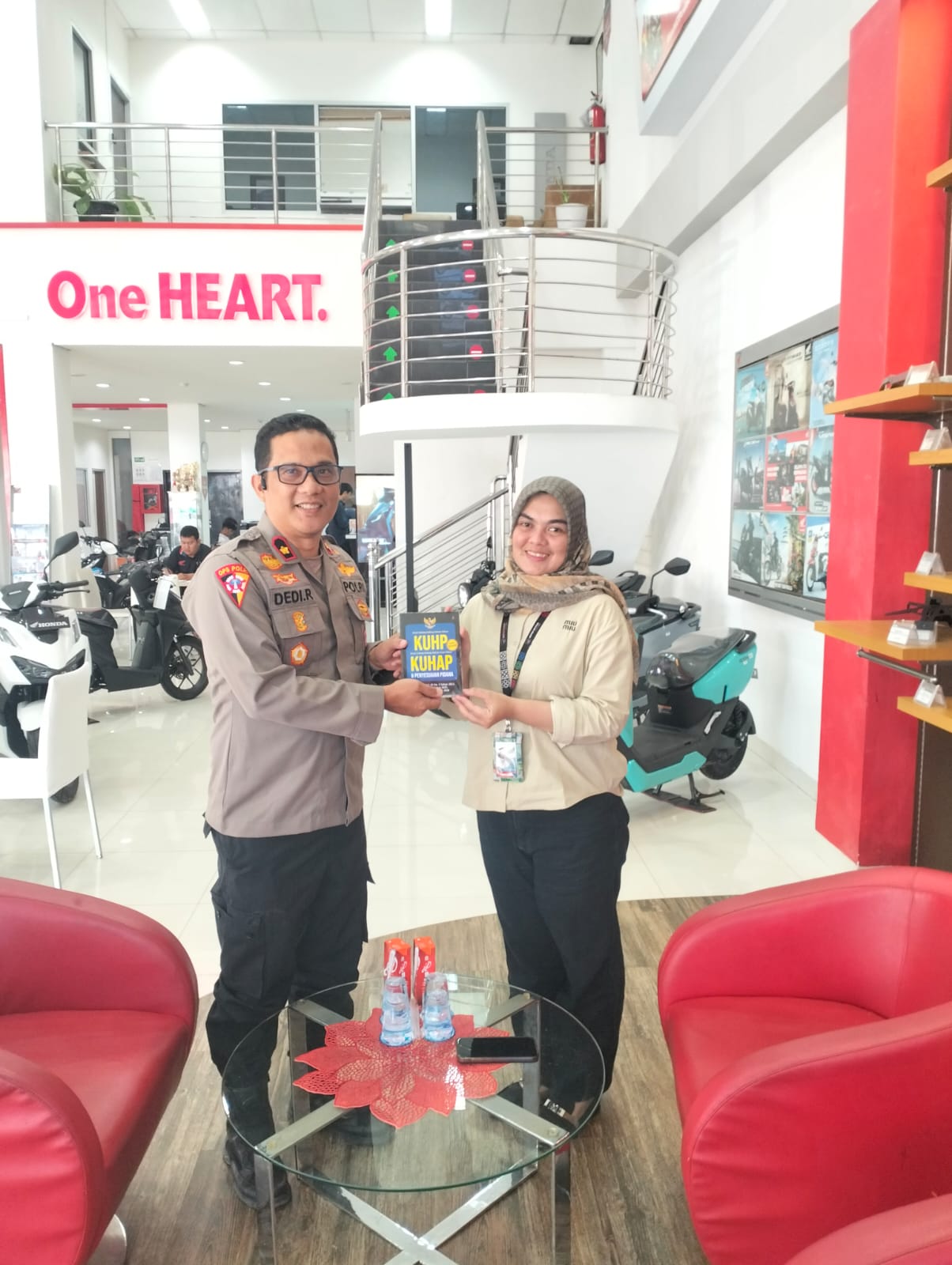 Kapolsek SU II Sambangi Kantor Honda Astra Motor Plaju Ada Apa ? 2