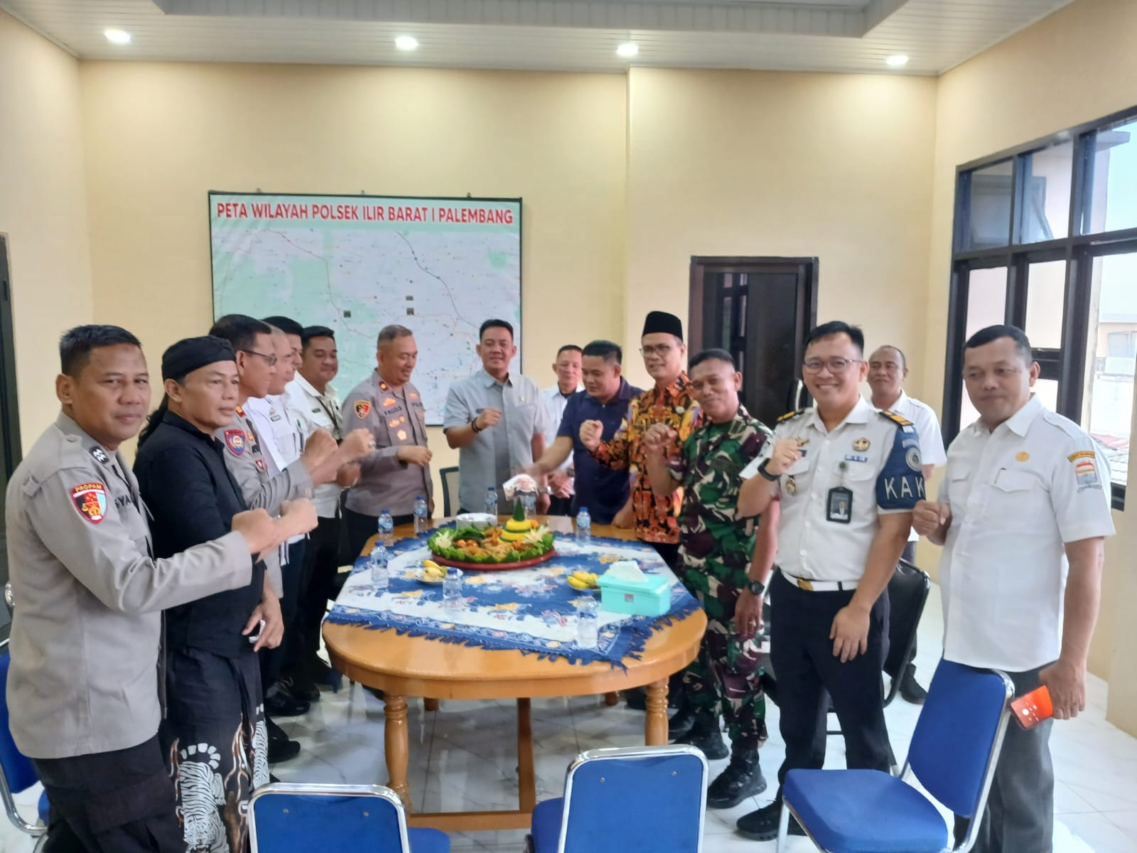 Jajaran Koramil Kodim 0418/Palembang Ucapkan Dirgahayu Polri ke-80, Perkuat Sinergitas TNI-Polri 3