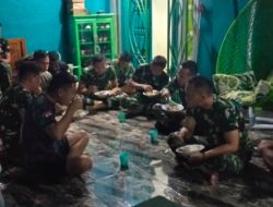 Hangatnya Kebersamaan Satgas TMMD ke-129 Kodim 0418/Palembang, Makan Malam Sederhana Pererat Kemanunggalan TNI dan Rakyat