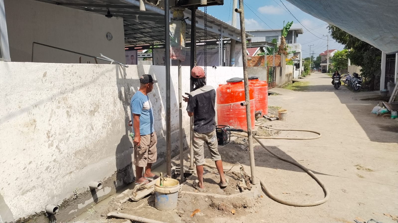 Setetes Air untuk Generasi Penghafal Al-Qur'an, Satgas TMMD ke-129 Kodim 0418/Palembang Kebut Pembangunan Sumur Bor di Rumah Tahfidz 1