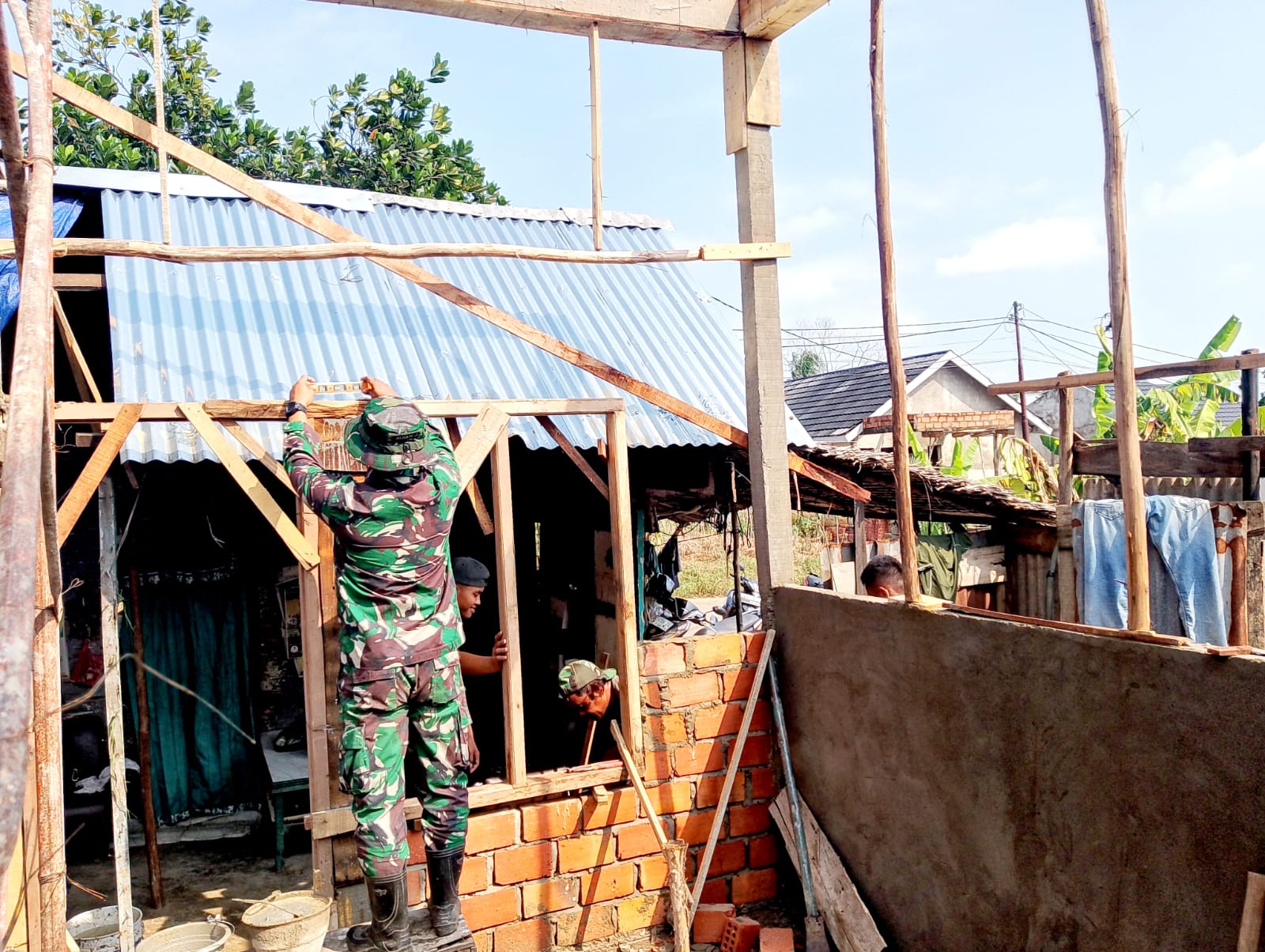 Rumah yang Dibangun Bukan Sekadar Bangunan, tetapi Tempat Lahirnya Harapan Baru bagi Ibu Suarni 1