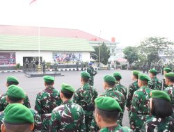 Usai Pimpin Upacara Bendera, Danrem 044/Gapo Berikan Penekanan Melalui Jam Komandan