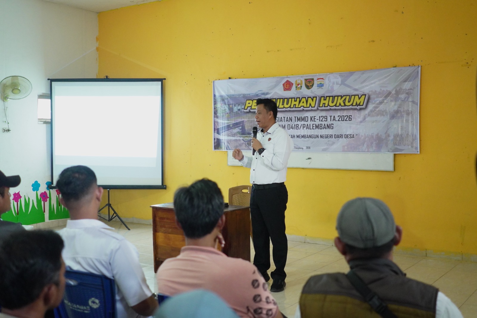 TMMD Ke-129 Kodim 0418/Palembang Tingkatkan Kesadaran Hukum Warga Melalui Penyuluhan 1
