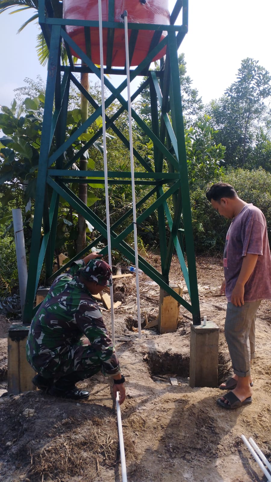 Gotong Royong Satgas TMMD dan Warga Percepat Pembangunan Sumur Bor untuk Kebutuhan Air Bersih 1