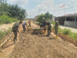 Hari Ke-18 TMMD Ke-129, Satgas Kodim 0418/Palembang Percepat Pengerasan Jalan 750 Meter Demi Membuka Akses Warga