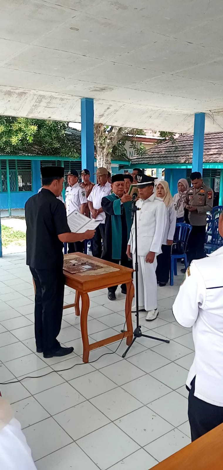 Lantik pejabat baru Menjelang HUT RI ke-81,Muhammad Aslin Resmi pimpin Desa Muara Sindang Sementara 1