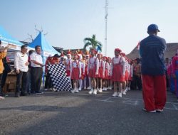 Semarak HUT RI Ke-81, Pelajar OKI Unjuk Kekompakan Lewat Gerak Jalan Indah
