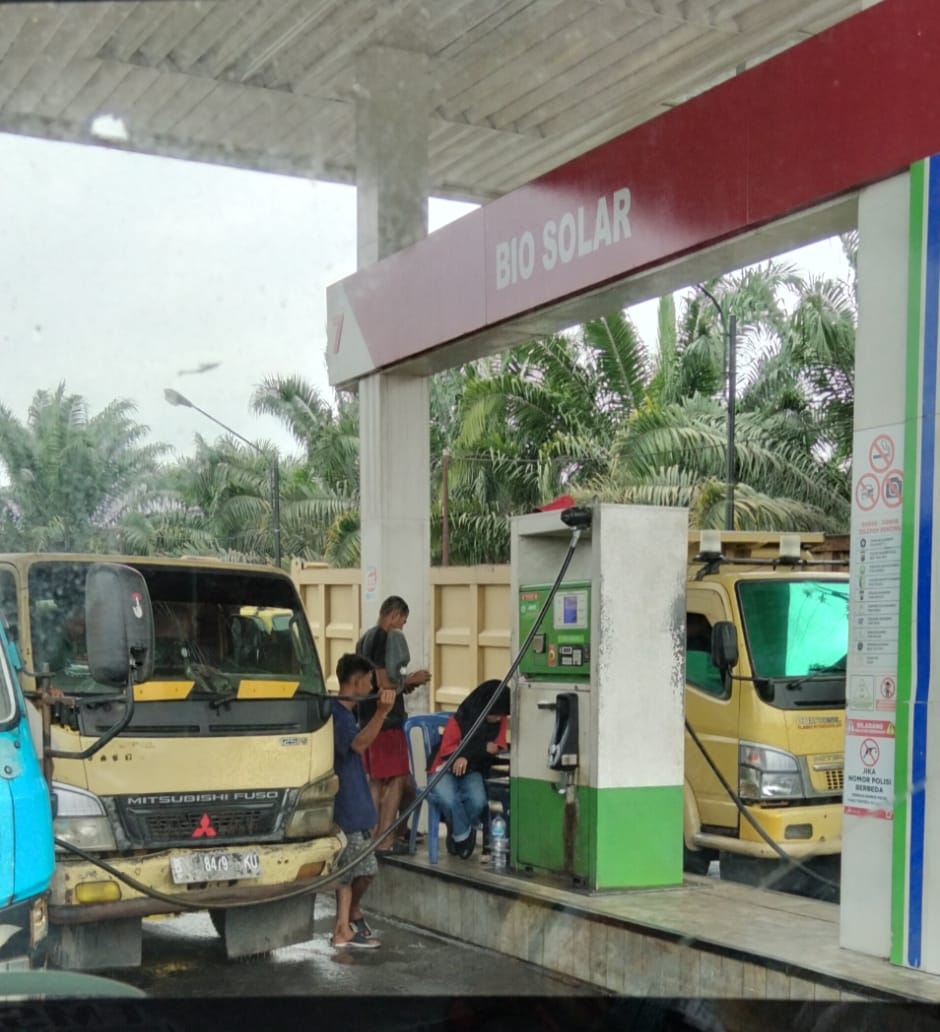 Diduga Ada Praktik Mafia BBM Solar, Masyarakat Minta Kapolsek Singingi Tindak Tegas SPBU 14.293.637 1