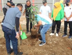 Jajaran Pemasyarakatan Sumsel Tanam Pohon di Lapas Pagar Alam, Aris Supriyadi Turut Berpartisipasi