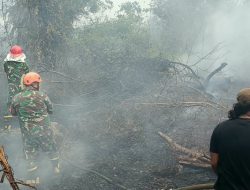 Satgas Karhutla Kodim 0418 Palembang Padamkan Kebakaran Lahan di Keramasan