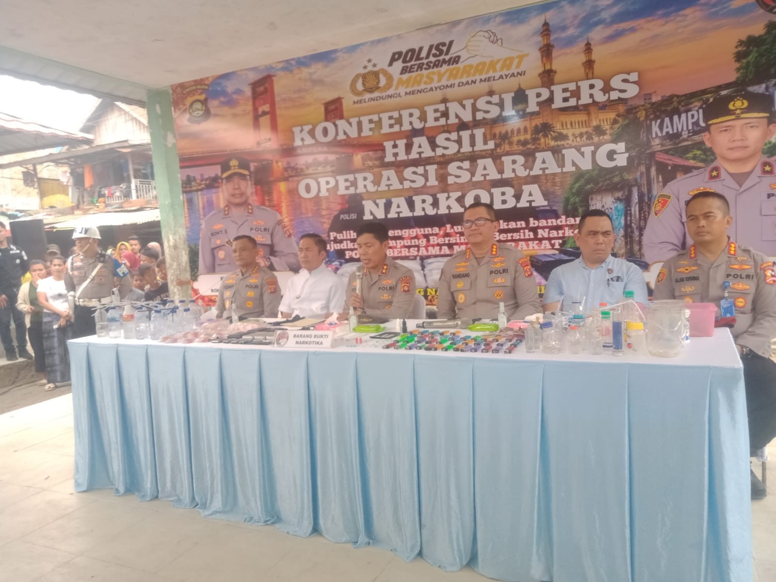 Kapolda Sumsel Berkolaborasi Dengan Walikota Palembang Akan Mengubah Kawasan Narkoba Menjadi Kampung Produktif Dan Bebas Narkoba 1