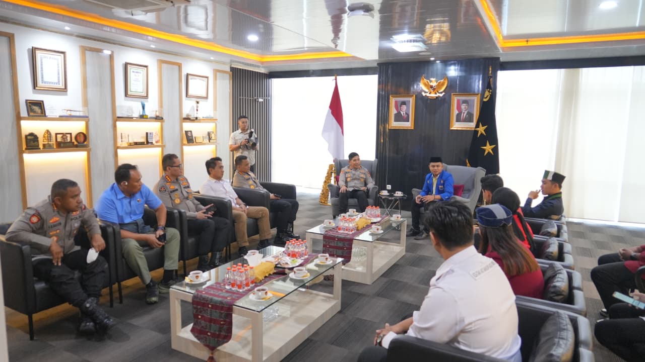 Kapolda Sumsel Terima Aliansi Cipayung Plus, Bahas Karhutla hingga Pemberantasan Narkoba 1