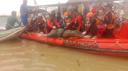 LANSIA YANG LOMPAT DARI JEMBATAN MUSI IV DITEMUKAN BASARNAS MENGAPUNG MENINGGAL DUNIA
